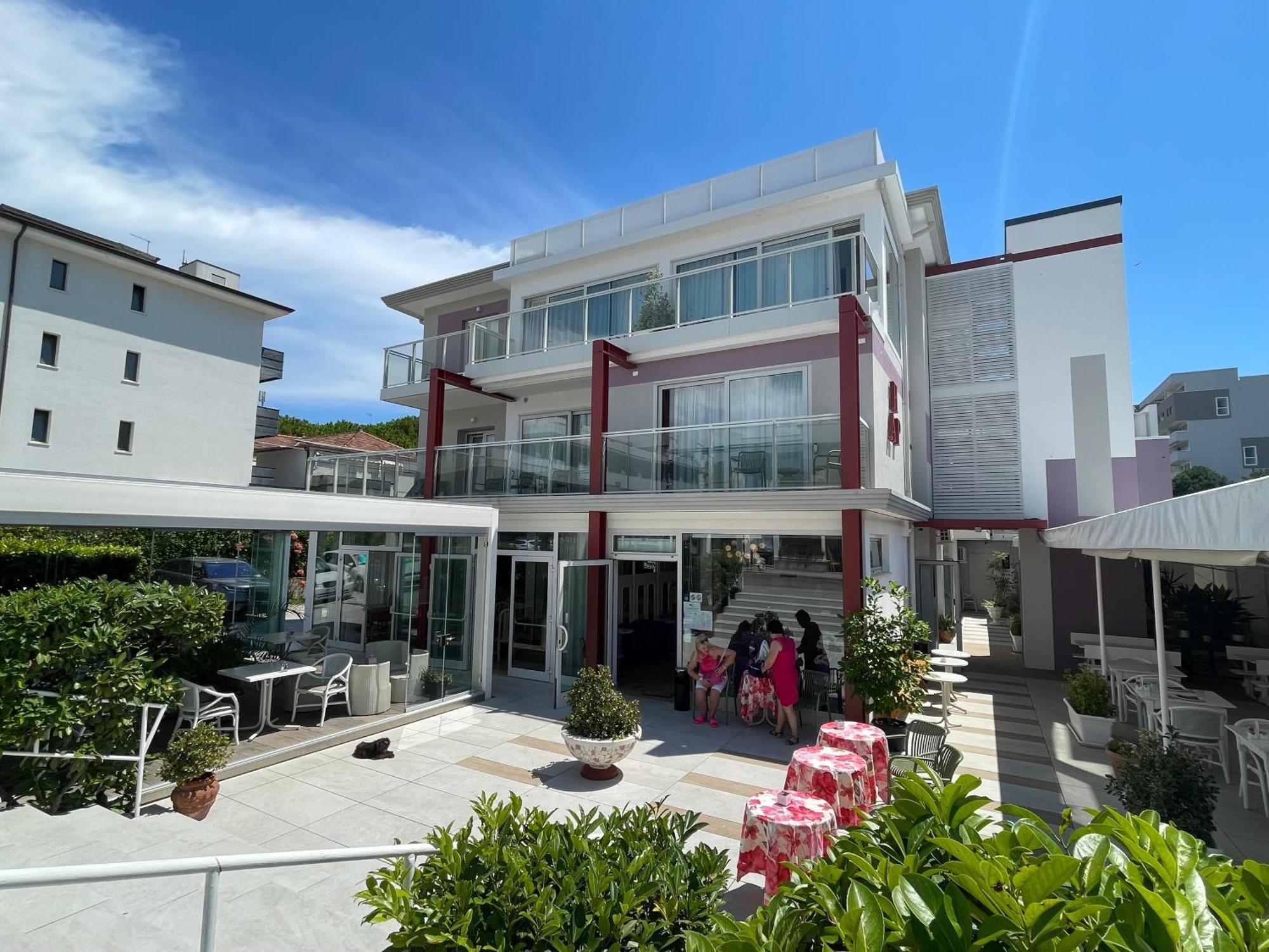 Hotel Al ponte Lignano Sabbiadoro Exterior foto